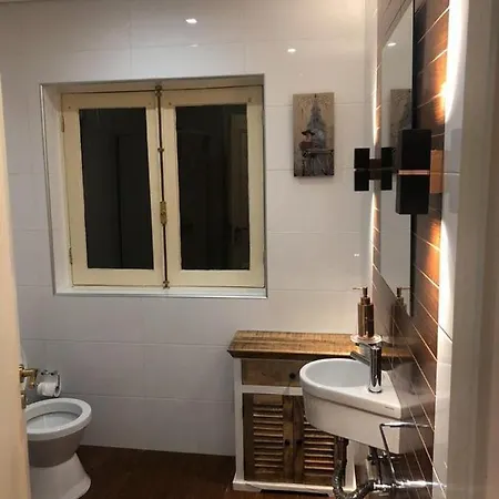 Luxury Central With Rooftop By Great&cosy *